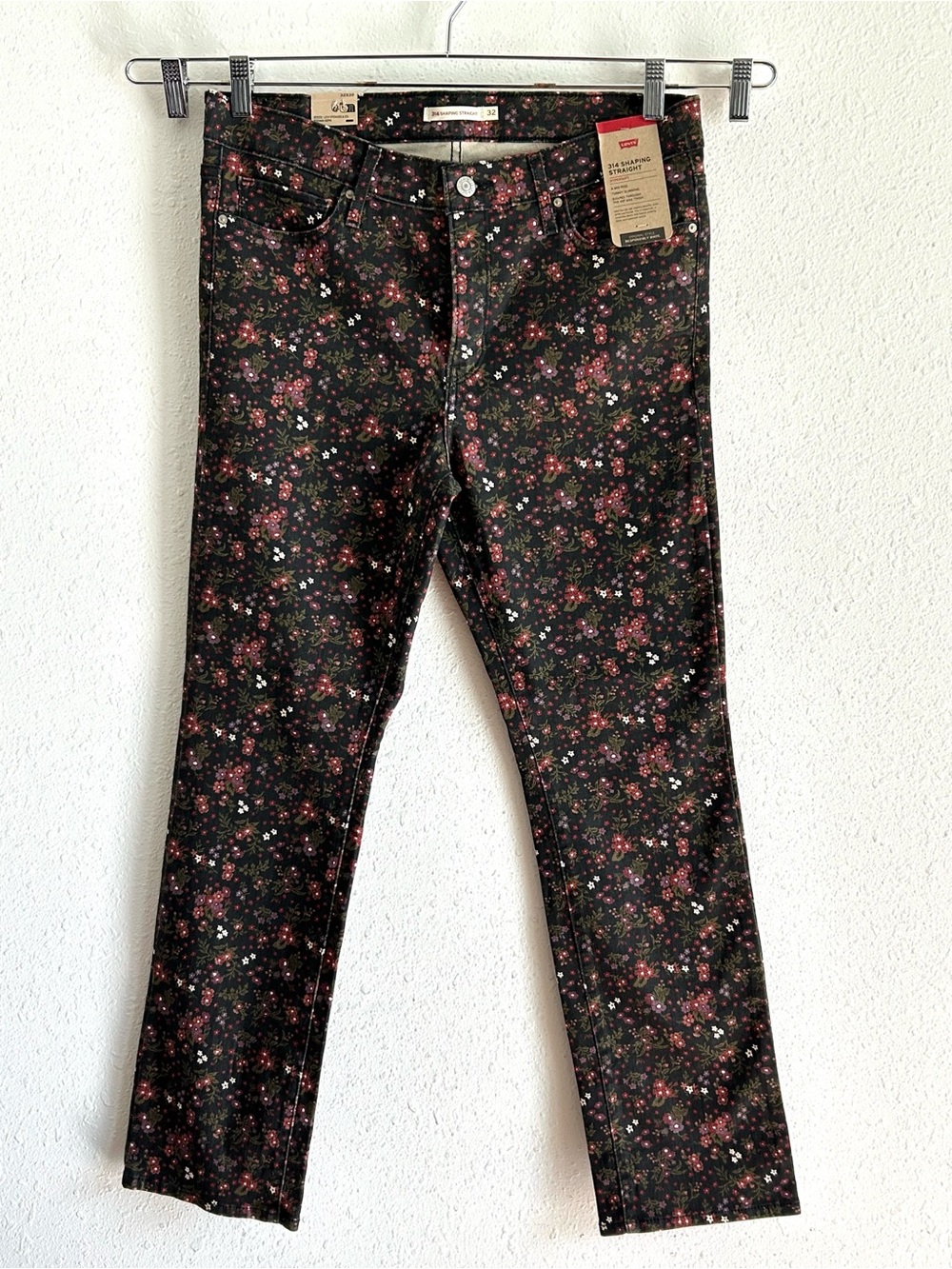 Levi's 314 Straight Leg Jeans Women's Size 32x30 Black Floral Denim Stretch